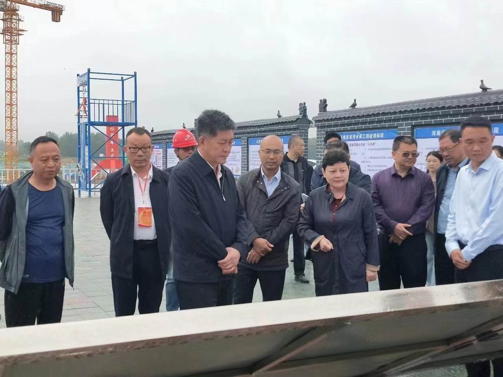 牢樹紅線意識 狠抓安全落實——河南永和建設(shè)集團董事長孔德穩(wěn)參加安全生產(chǎn)“一法一條例一決定”執(zhí)法檢查