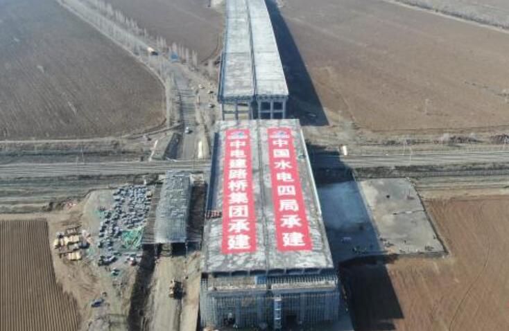 新疆單體最大、橋面最寬、重量最大的轉(zhuǎn)體橋成功轉(zhuǎn)體